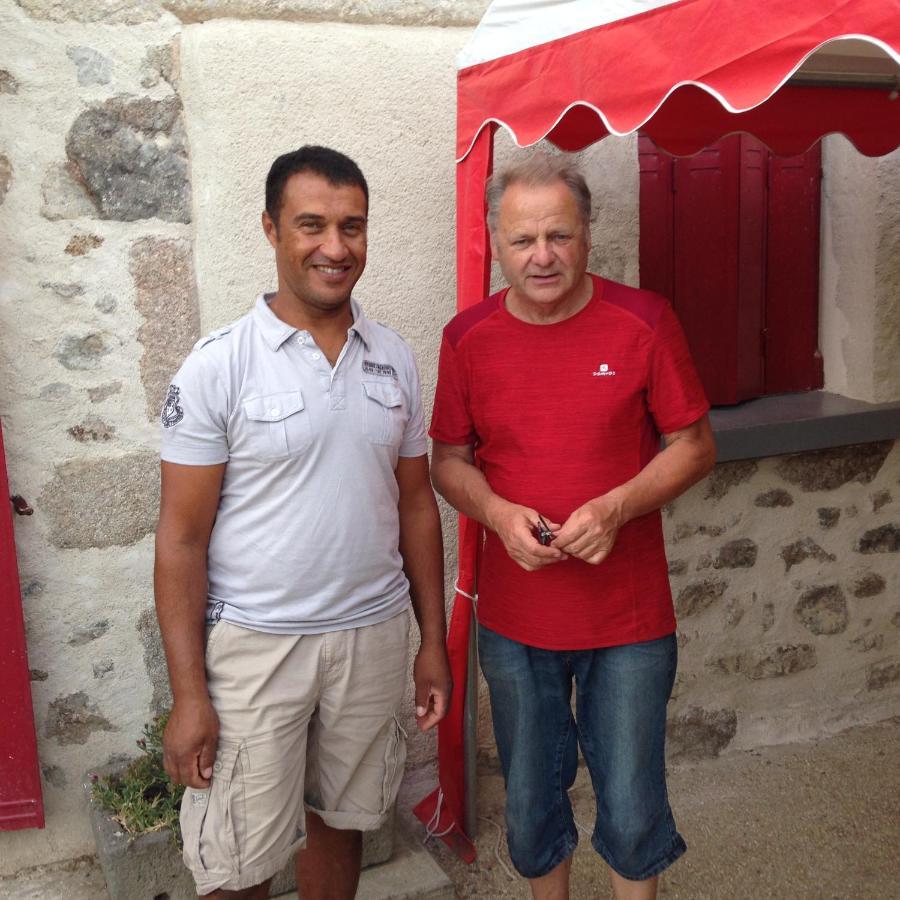 Les Maitres Sonneurs Bed & Breakfast Huriel Luaran gambar