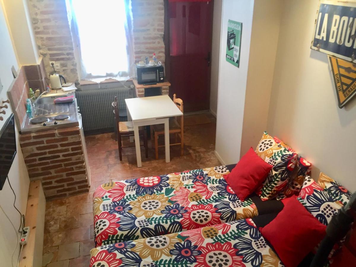 Les Maitres Sonneurs Bed & Breakfast Huriel Luaran gambar