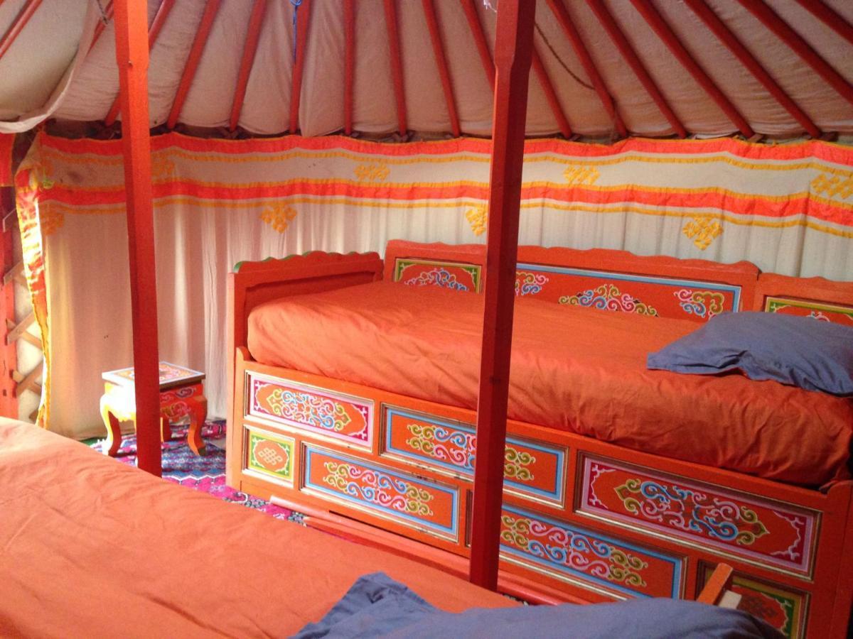 Les Maitres Sonneurs Bed & Breakfast Huriel Luaran gambar