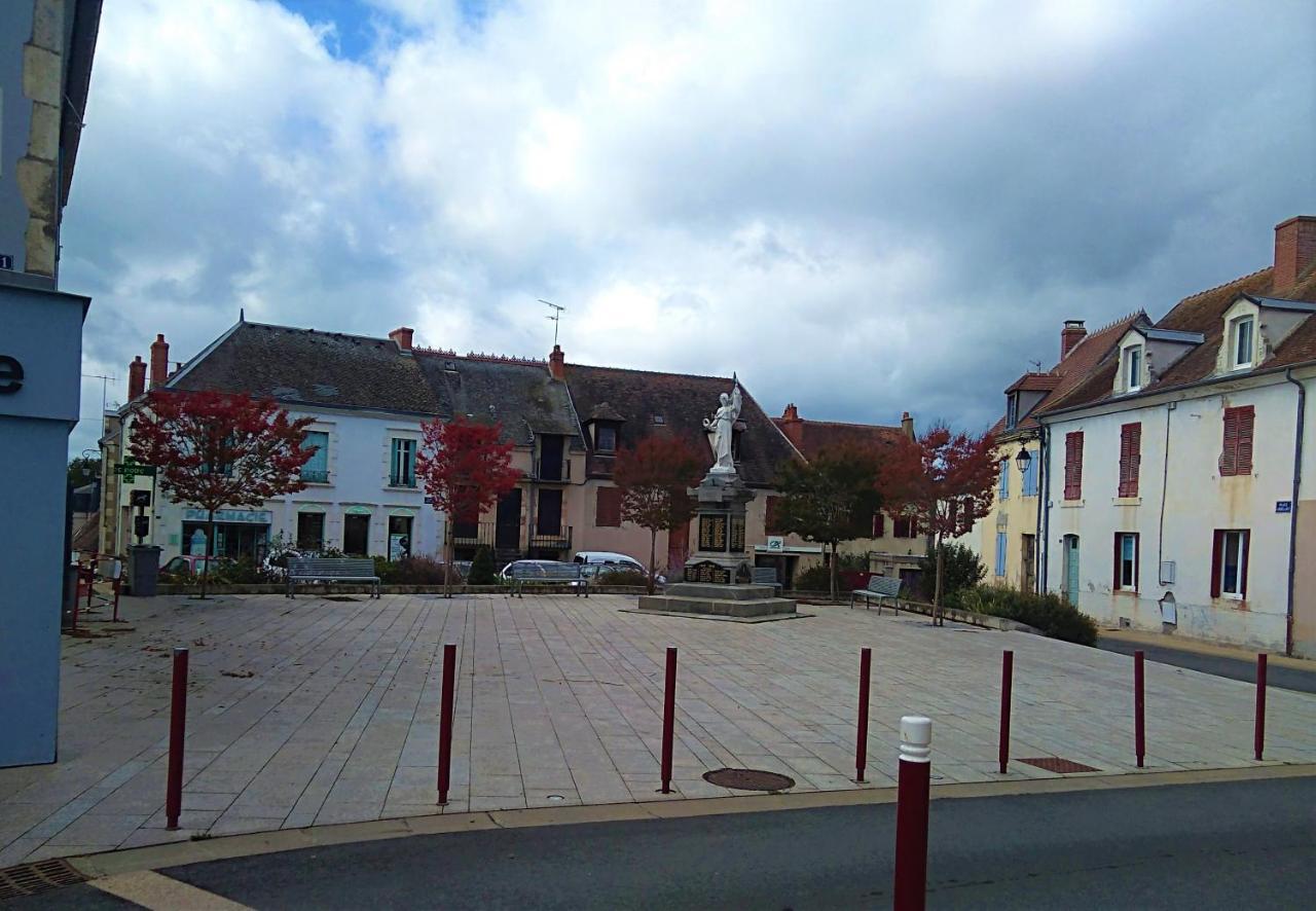 Les Maitres Sonneurs Bed & Breakfast Huriel Luaran gambar