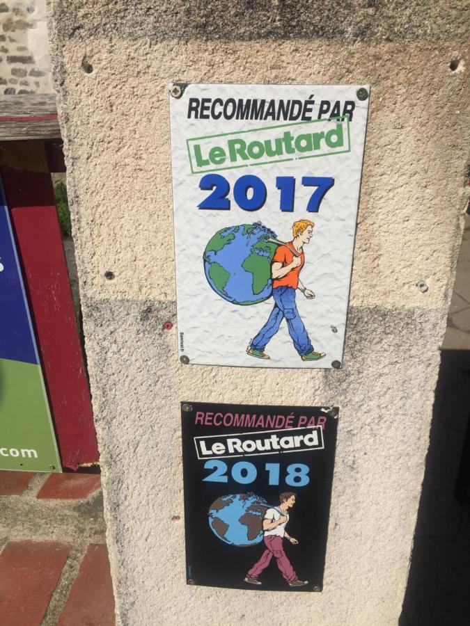 Les Maitres Sonneurs Bed & Breakfast Huriel Luaran gambar
