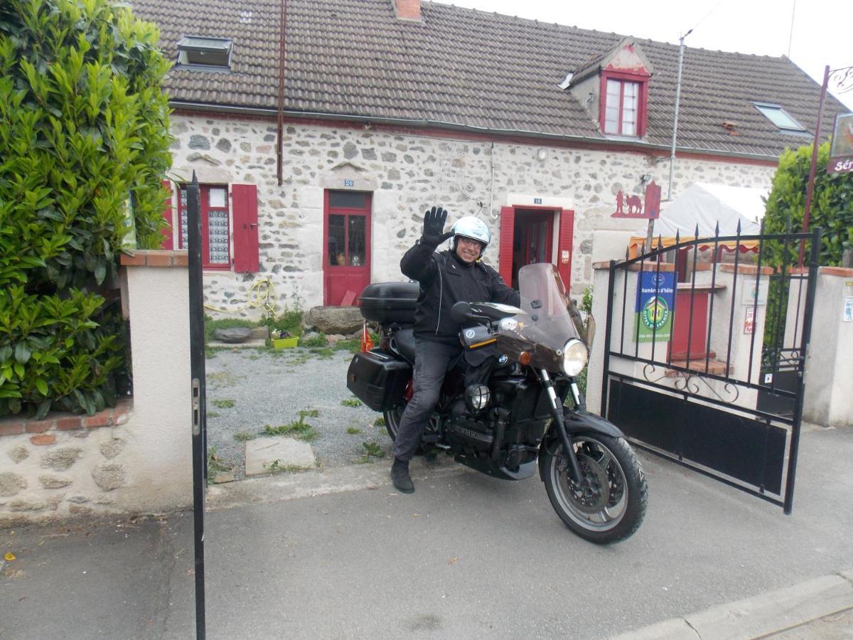 Les Maitres Sonneurs Bed & Breakfast Huriel Luaran gambar